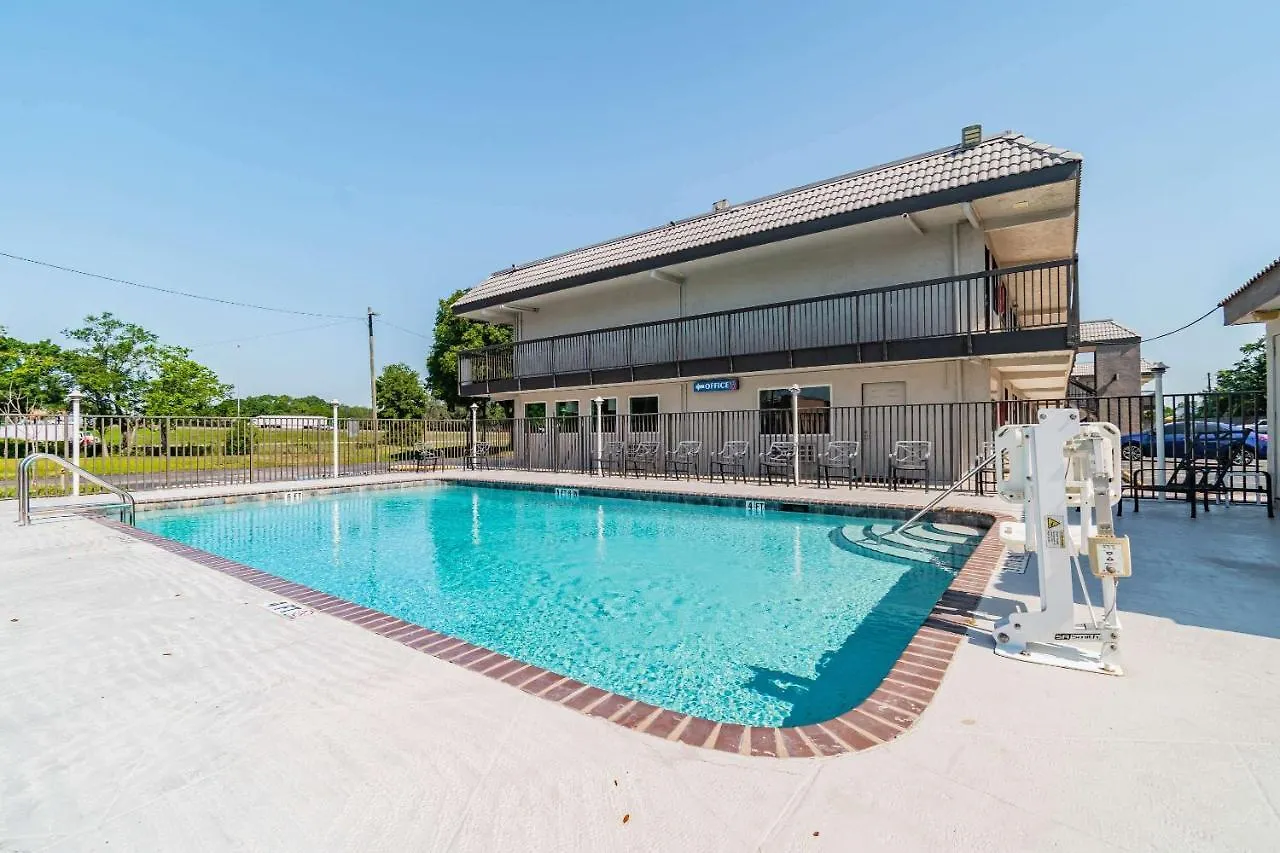 Motel 6 Tampa Near Fairgrounds - Casino 2*,  USA