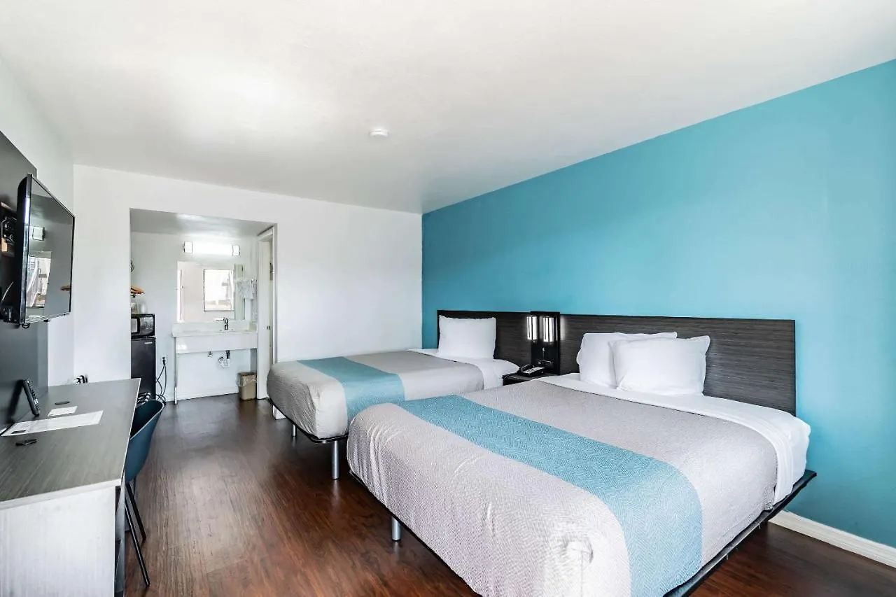 מלון Motel 6 Tampa Near Fairgrounds - Casino